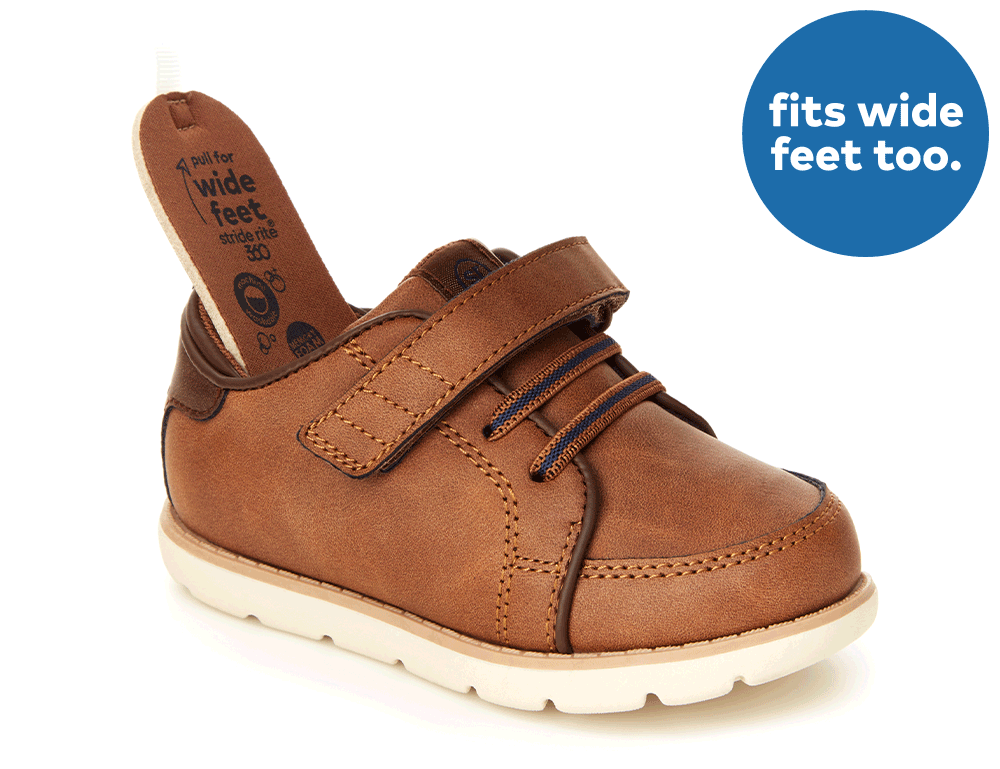Stride Rite Ethan Sneaker - Little Kid Tan