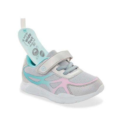 Stride Rite Ryne Sneaker - Big Kid Silver