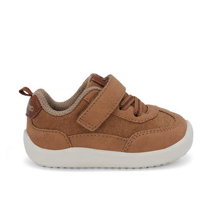 Stride Rite Nick 2.0 Sneaker - Little Kid Tan