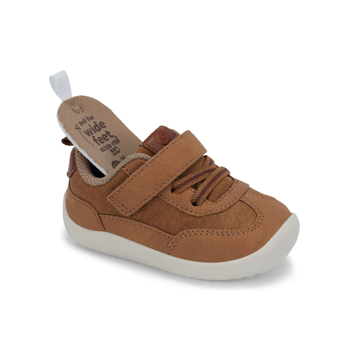 Stride Rite Nick 2.0 Sneaker - Little Kid Tan