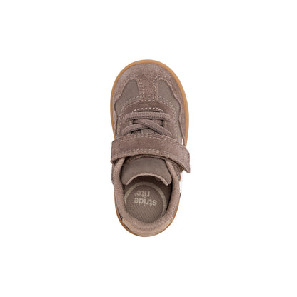 Stride Rite London 2.0 Sneaker - Little Kid Brown