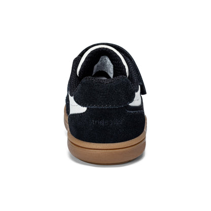 Stride Rite London Sneaker - Big Kid Black/White