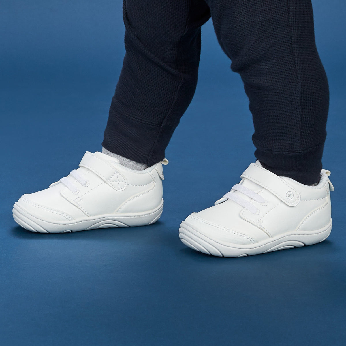 Stride Rite Taye 2.0 Sneaker - Little Kid White