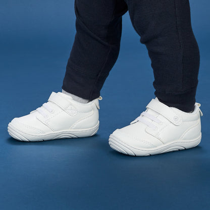 Stride Rite Taye 2.0 Sneaker - Little Kid White