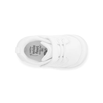 Stride Rite Taye 2.0 Sneaker - Little Kid White